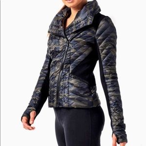 BLANC NOIR CARBON38 Camo Panel Puffer Jacket